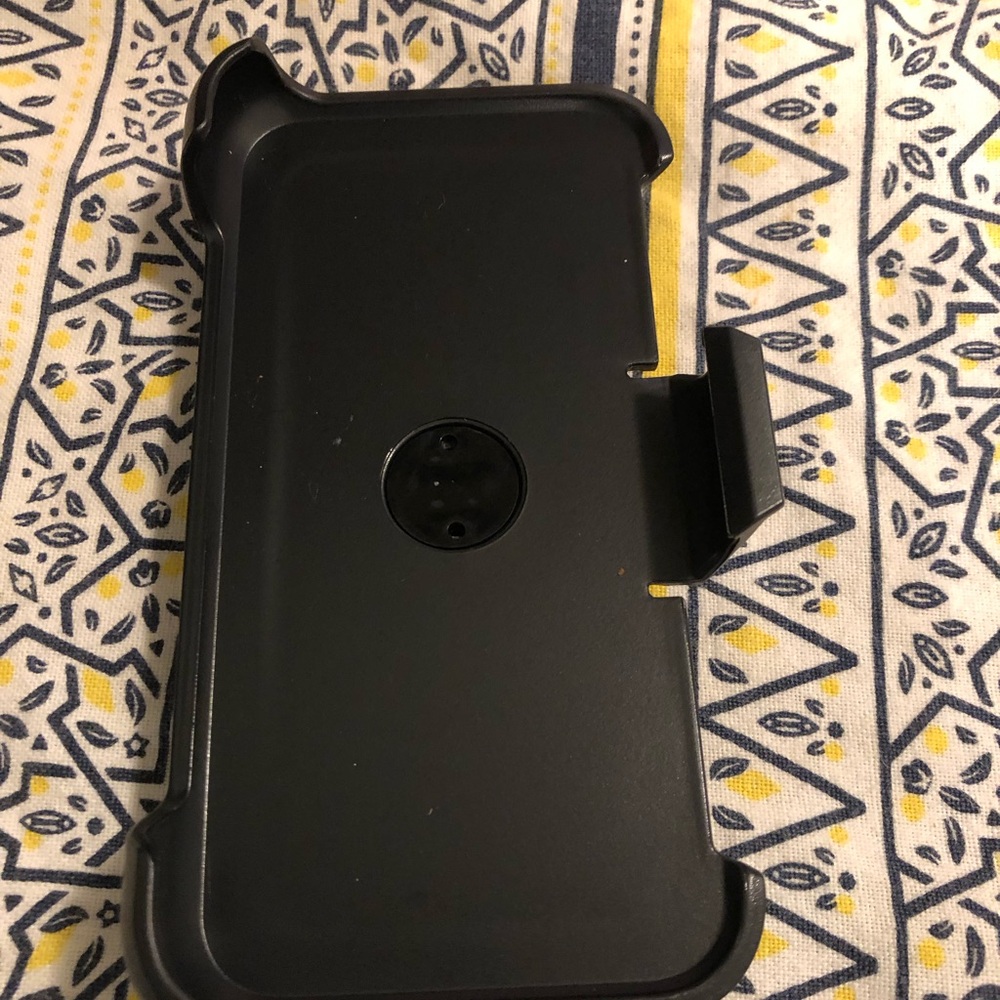 Black Phone Holder